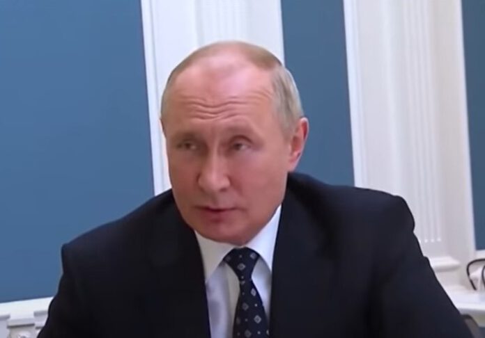 Putin-atak Władimir Putin