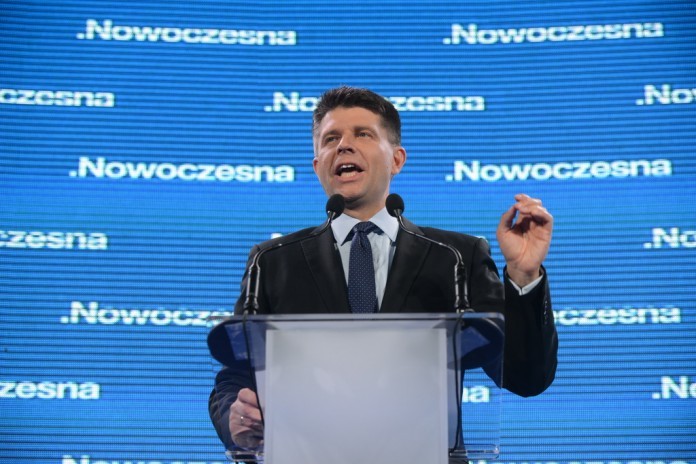 nowoczesna-696x464