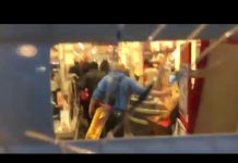 HAMBURG: Antifa demoluje i okrada sklep! Tak wygląda współczesna lewica