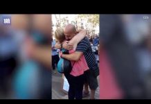 Barcelona: Kolejka po uścisk muzułmanina