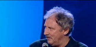 Andrzej Grabowski to aktor znany przede wszystkim z serialu „Świat według Kiepskich”, którego emisja odbywa się w Polsacie od już ponad 20 lat!