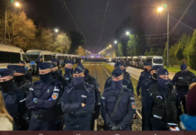 Protest po decyzji TK przed domem Kaczyńskiego. Dziennikarz pokazuje jak było naprawdę!